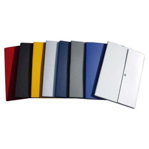 Tagungsmappe aus strapazierfähiger Graupappe mit Druckknopfverschluss, erhältlich in 8 verschiedenen Farben.