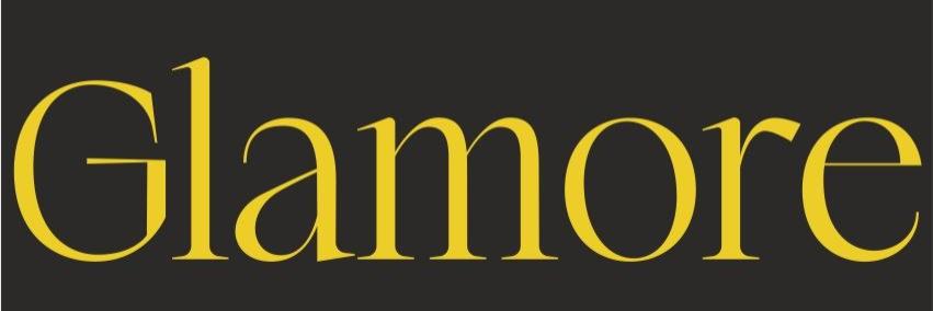 Logo der Marke Glamore in goldener Schrift auf schwarzem Hintergrund